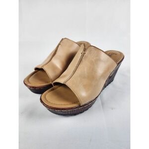 BOC Born Concept Womens Size 7M Leather Wedge Slide Sandals Tan Comfort Casual